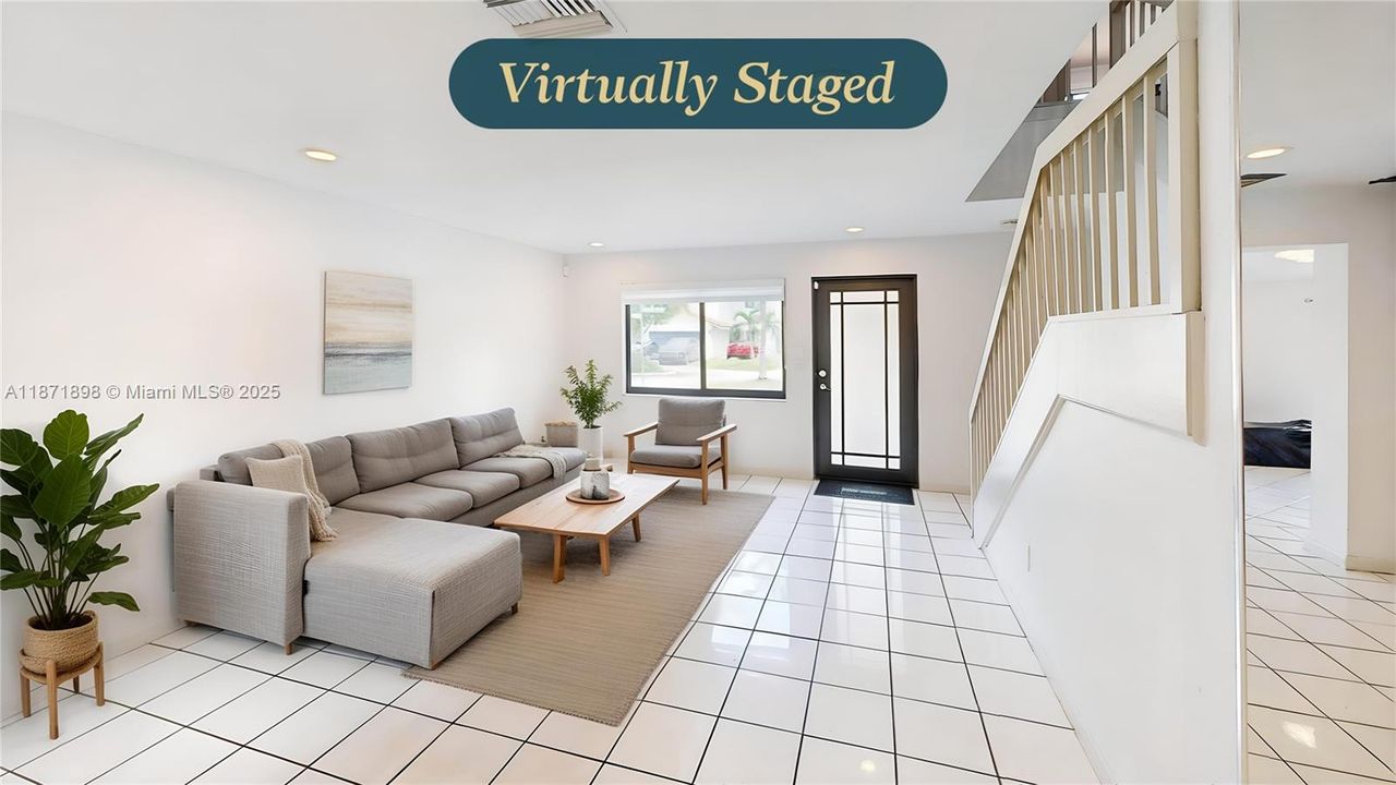 Под контрактом: $550,000 (4 спален, 2 ванн, 2420 Квадратных фут)