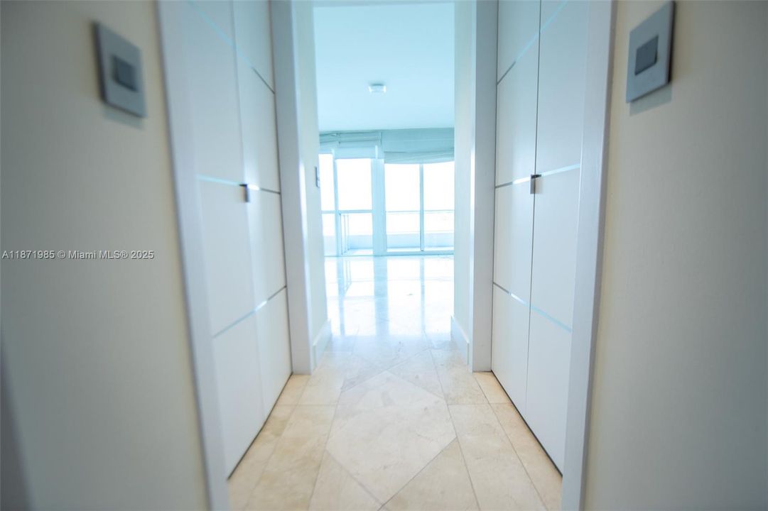 Active With Contract: $1,795,000 (3 beds, 2 baths, 1499 Square Feet)