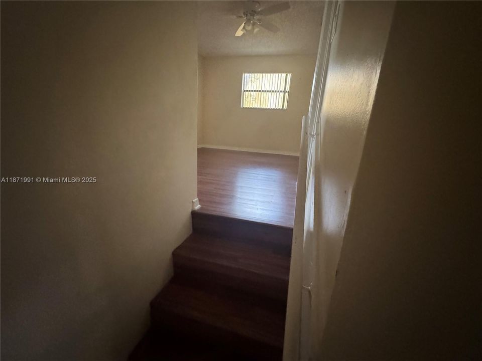 В аренду: $2,900 (3 спален, 2 ванн, 1852 Квадратных фут)