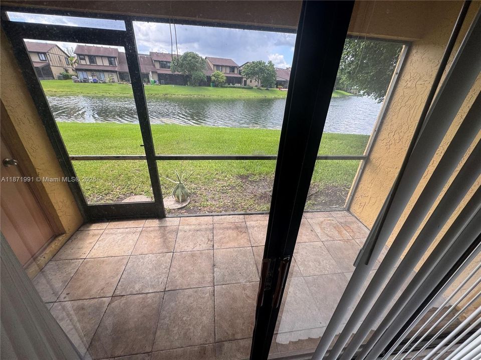 В аренду: $2,900 (3 спален, 2 ванн, 1852 Квадратных фут)