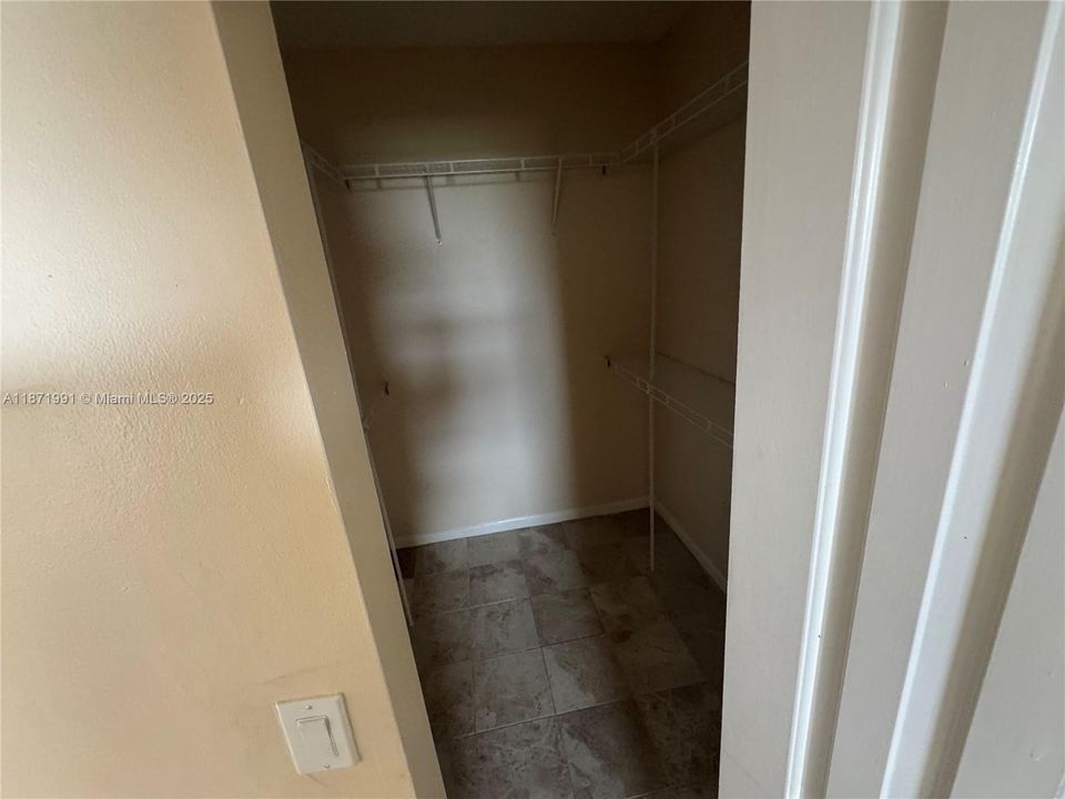 В аренду: $2,900 (3 спален, 2 ванн, 1852 Квадратных фут)