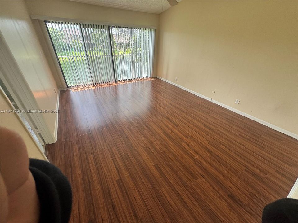 В аренду: $2,900 (3 спален, 2 ванн, 1852 Квадратных фут)