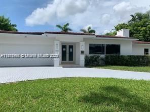 Active With Contract: $15,900 (5 beds, 5 baths, 3257 Square Feet)