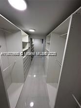 Active With Contract: $15,900 (5 beds, 5 baths, 3257 Square Feet)