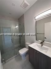 Active With Contract: $15,900 (5 beds, 5 baths, 3257 Square Feet)