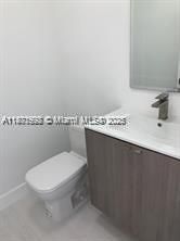 Active With Contract: $15,900 (5 beds, 5 baths, 3257 Square Feet)