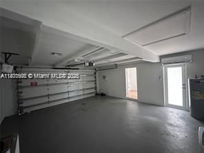 Active With Contract: $15,900 (5 beds, 5 baths, 3257 Square Feet)