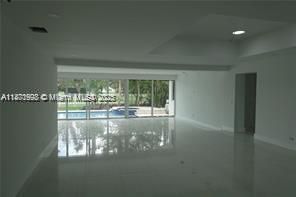 Active With Contract: $15,900 (5 beds, 5 baths, 3257 Square Feet)