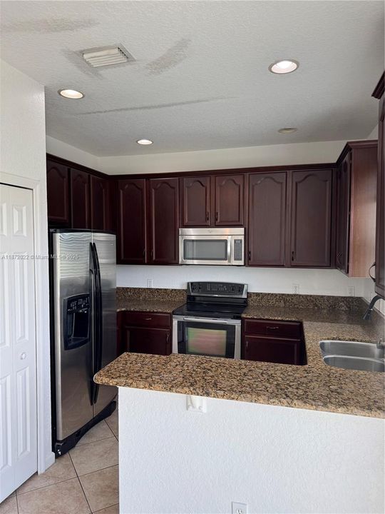 For Sale: $259,999 (3 beds, 2 baths, 0 Square Feet)