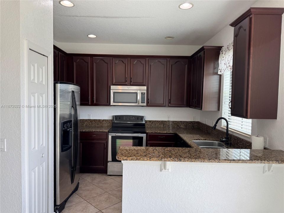 For Sale: $259,999 (3 beds, 2 baths, 0 Square Feet)