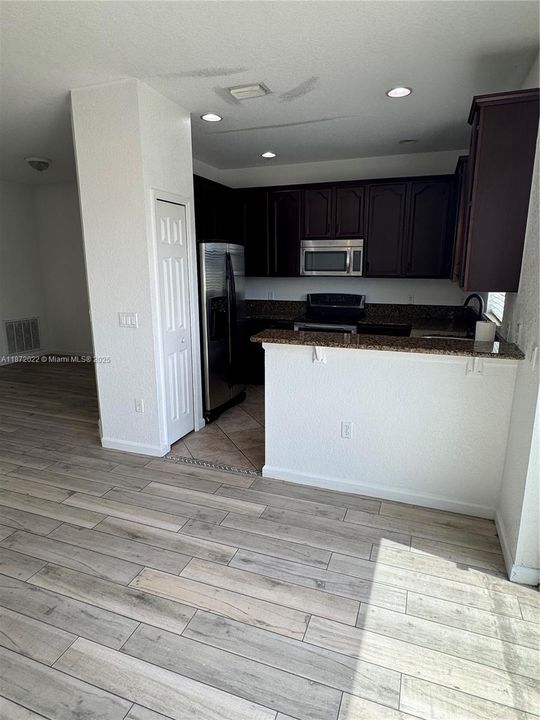 For Sale: $259,999 (3 beds, 2 baths, 0 Square Feet)