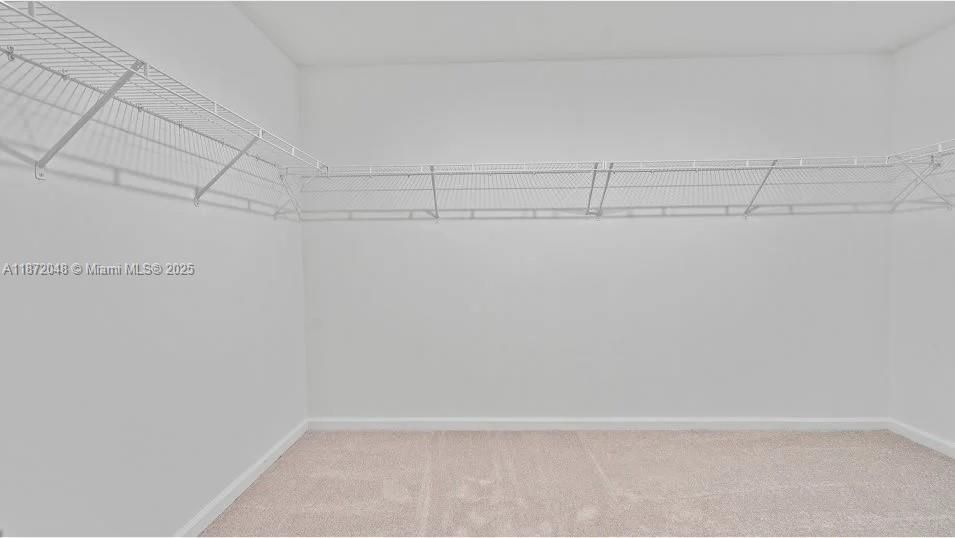 For Rent: $1,950 (4 beds, 2 baths, 1824 Square Feet)