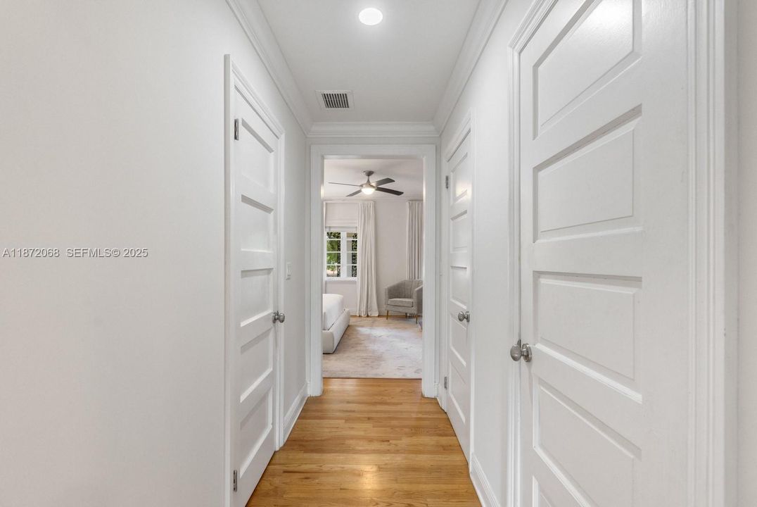 En Venta: $4,190,000 (4 camas, 3 baños, 3513 Pies cuadrados)