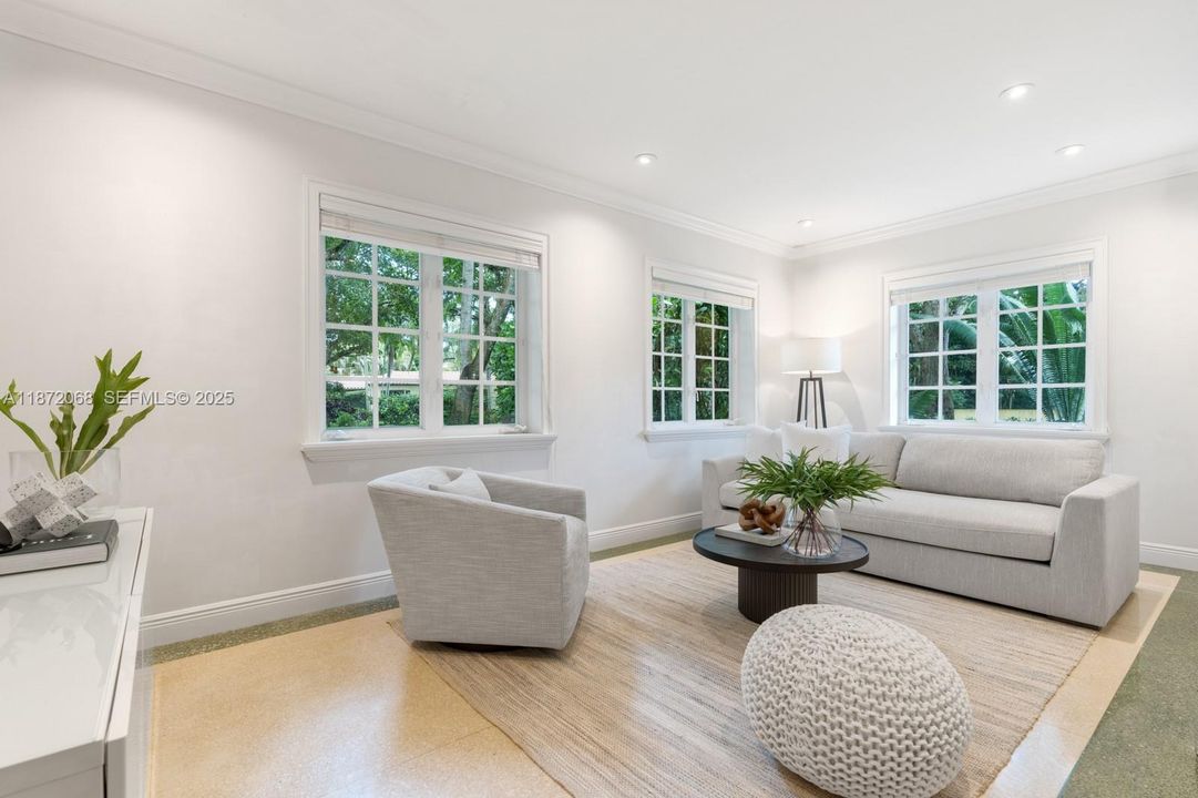 En Venta: $4,190,000 (4 camas, 3 baños, 3513 Pies cuadrados)