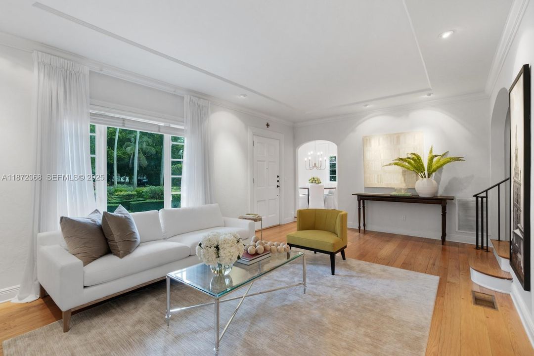 En Venta: $4,190,000 (4 camas, 3 baños, 3513 Pies cuadrados)