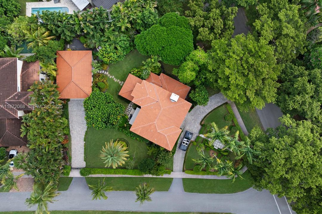 En Venta: $4,190,000 (4 camas, 3 baños, 3513 Pies cuadrados)