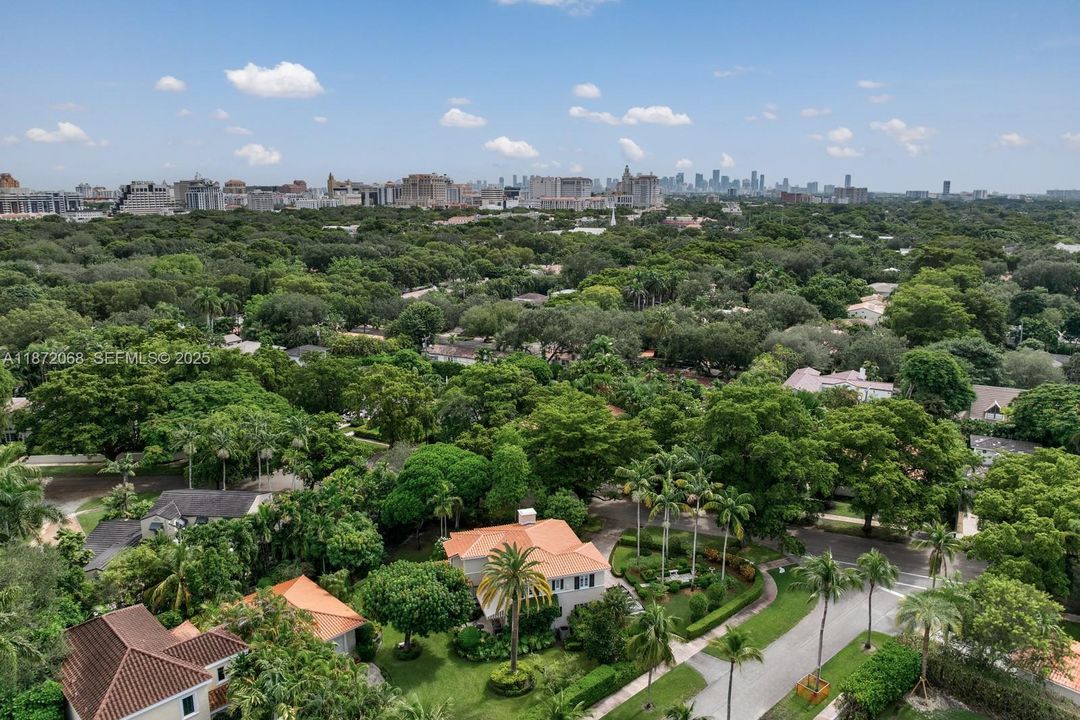 En Venta: $4,190,000 (4 camas, 3 baños, 3513 Pies cuadrados)