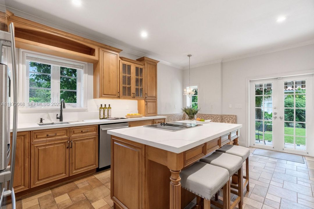 En Venta: $4,190,000 (4 camas, 3 baños, 3513 Pies cuadrados)