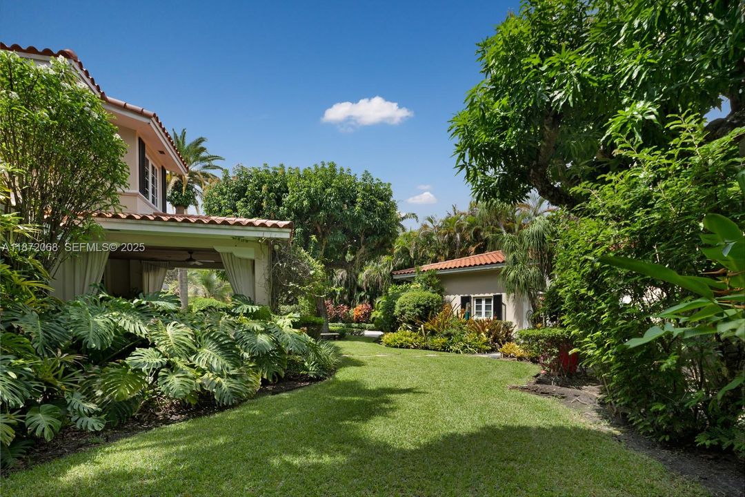 En Venta: $4,190,000 (4 camas, 3 baños, 3513 Pies cuadrados)