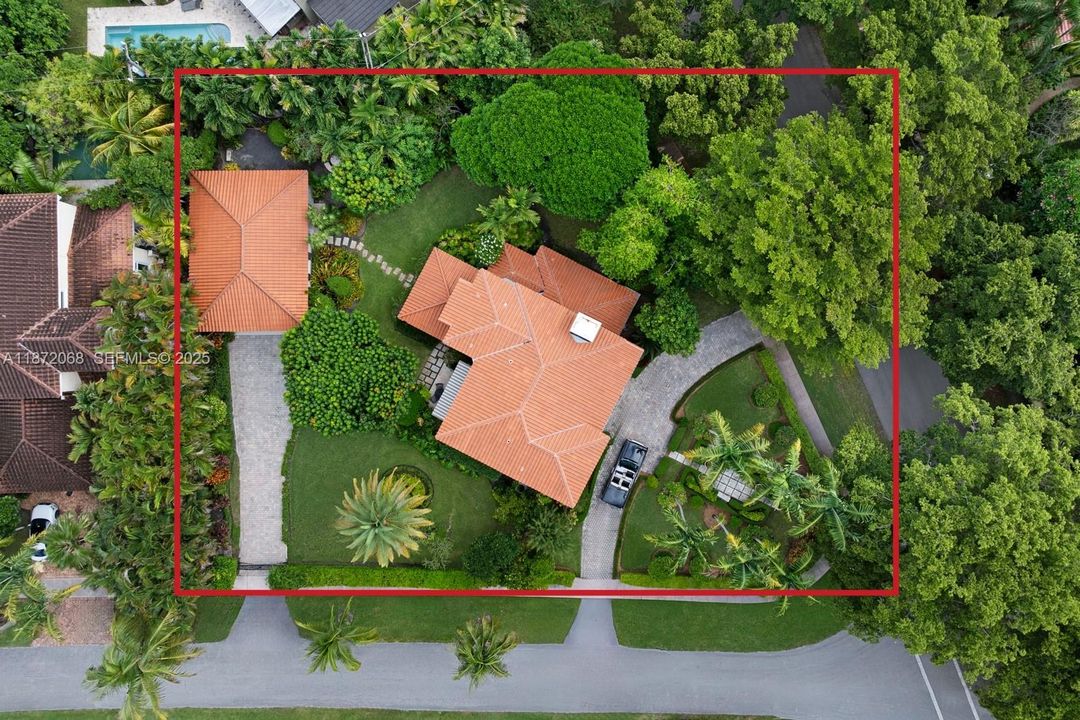 En Venta: $4,190,000 (4 camas, 3 baños, 3513 Pies cuadrados)