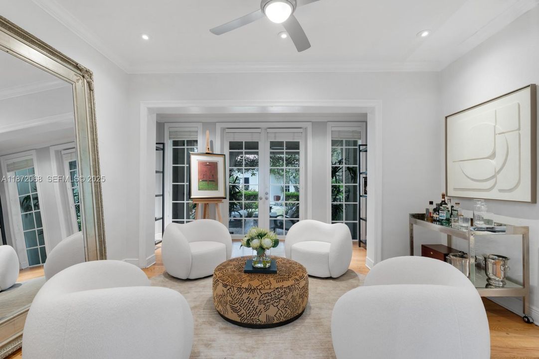 En Venta: $4,190,000 (4 camas, 3 baños, 3513 Pies cuadrados)