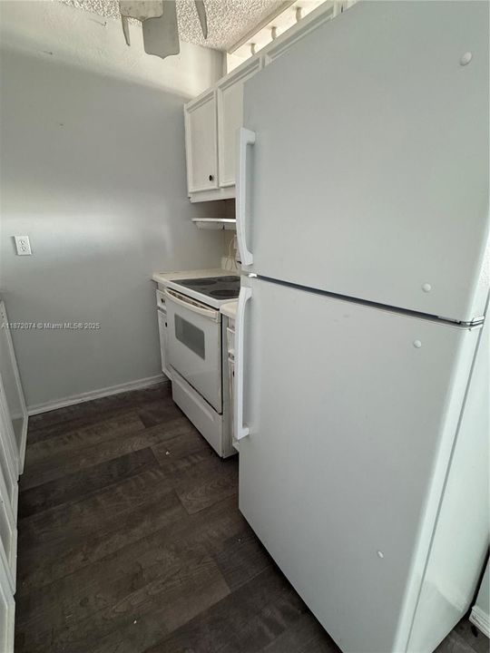 На продажу: $87,500 (1 спален, 1 ванн, 625 Квадратных фут)