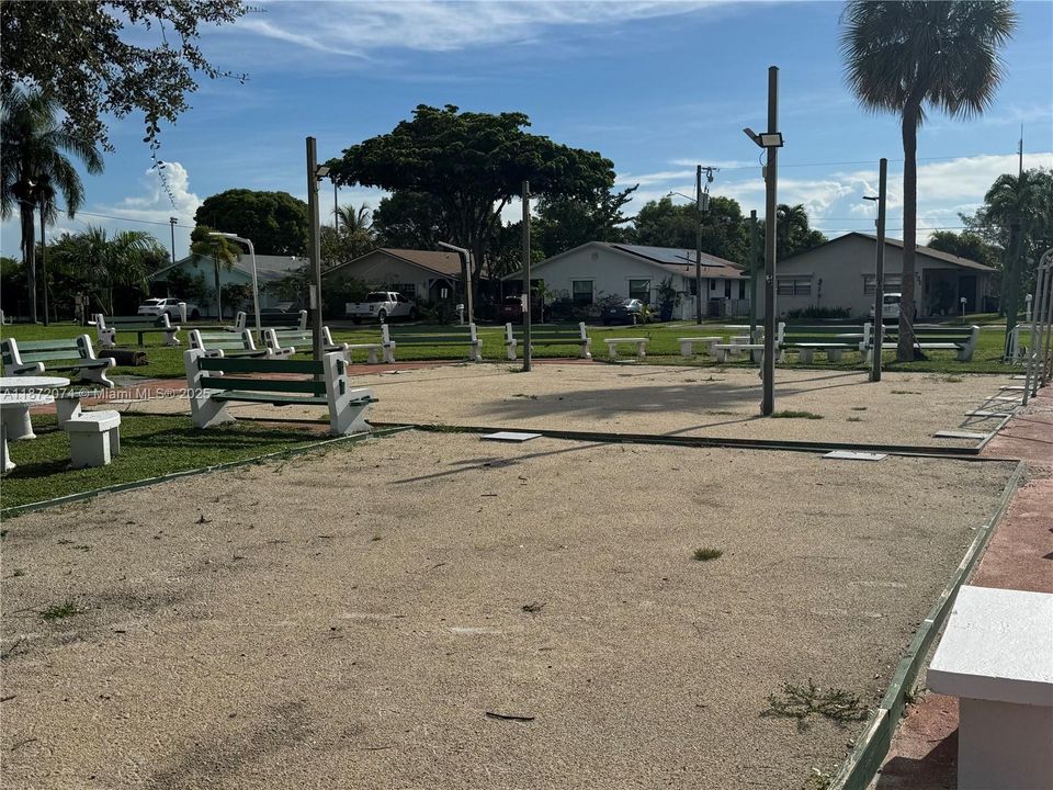 На продажу: $87,500 (1 спален, 1 ванн, 625 Квадратных фут)