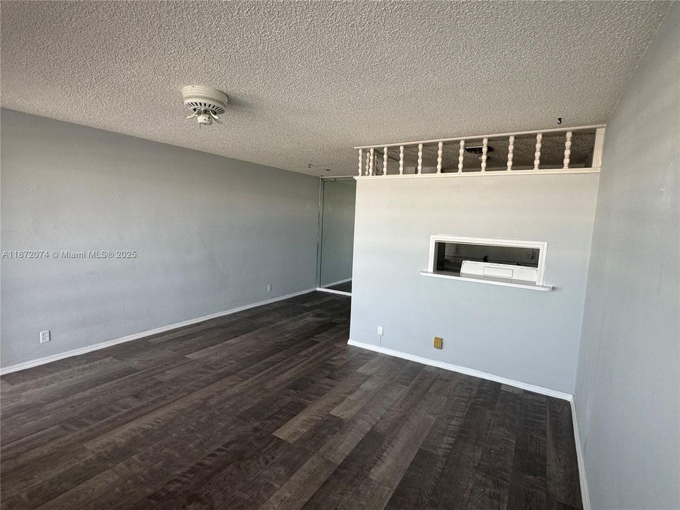 На продажу: $87,500 (1 спален, 1 ванн, 625 Квадратных фут)