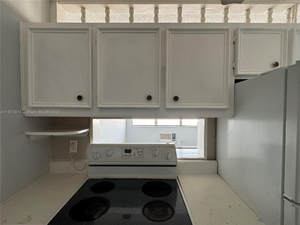 На продажу: $87,500 (1 спален, 1 ванн, 625 Квадратных фут)