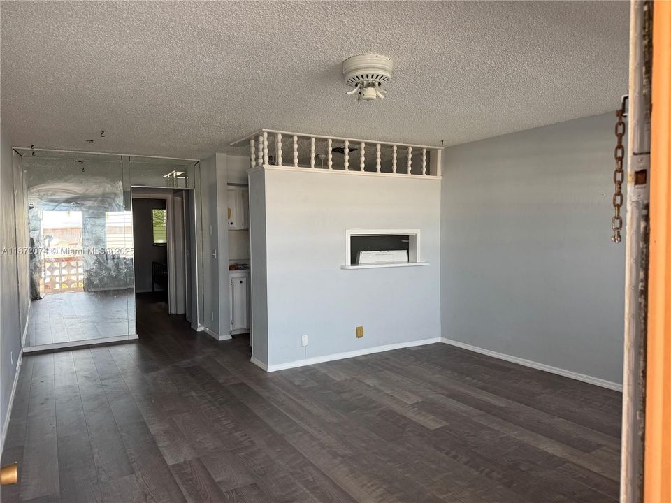 На продажу: $87,500 (1 спален, 1 ванн, 625 Квадратных фут)