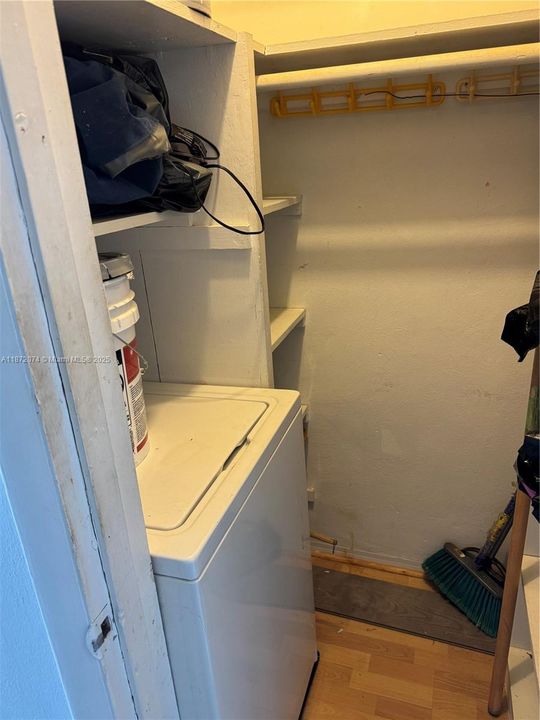 На продажу: $87,500 (1 спален, 1 ванн, 625 Квадратных фут)