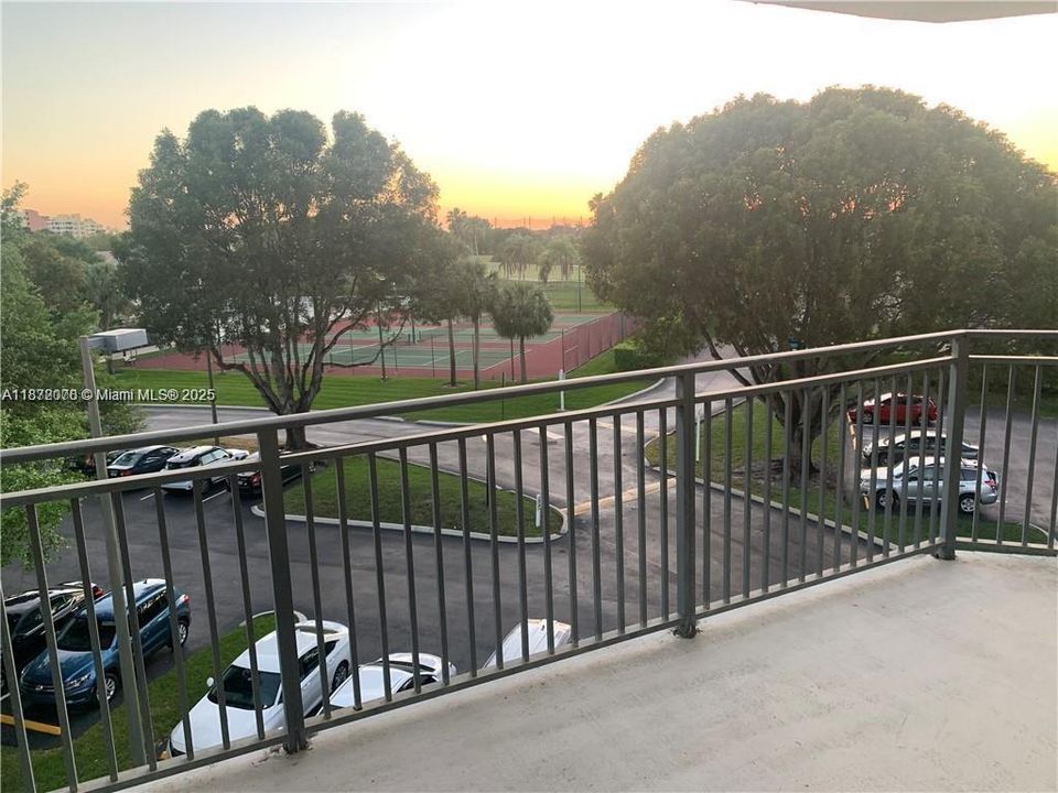 待售: $450,000 (3 贝兹, 2 浴室, 1707 平方英尺)