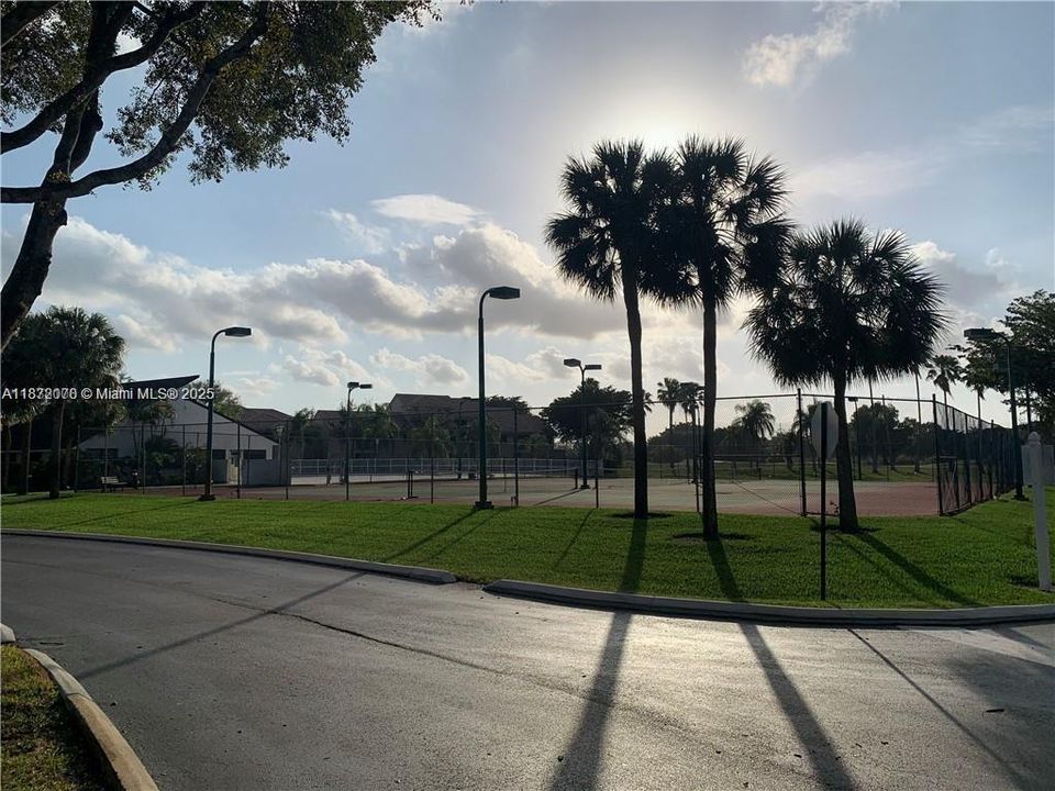 待售: $450,000 (3 贝兹, 2 浴室, 1707 平方英尺)