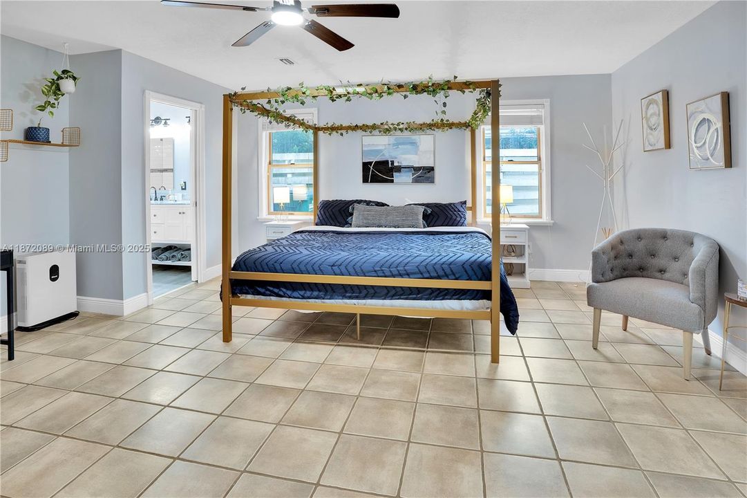 For Sale: $1,177,000 (6 beds, 3 baths, 2959 Square Feet)