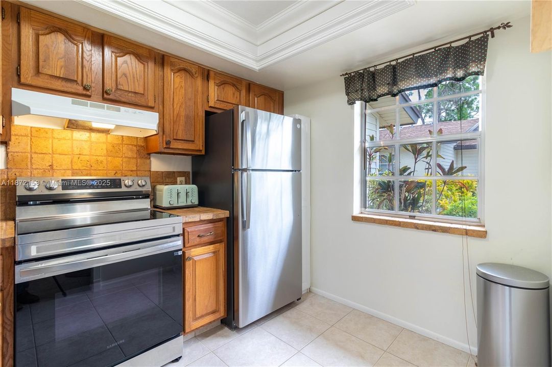 待售: $189,900 (1 贝兹, 1 浴室, 653 平方英尺)