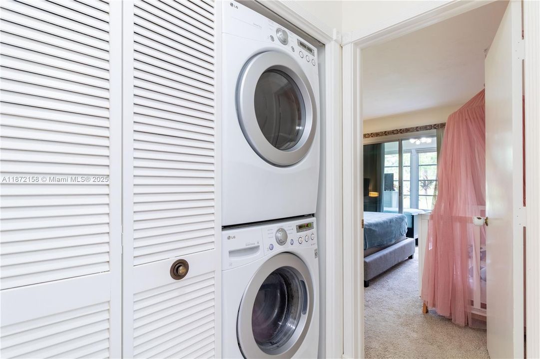 待售: $189,900 (1 贝兹, 1 浴室, 653 平方英尺)