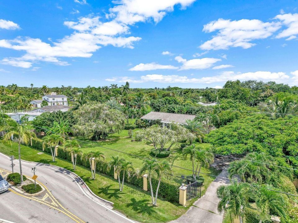 Recently Sold: $1,190,000 (3 beds, 2 baths, 1550 Square Feet)