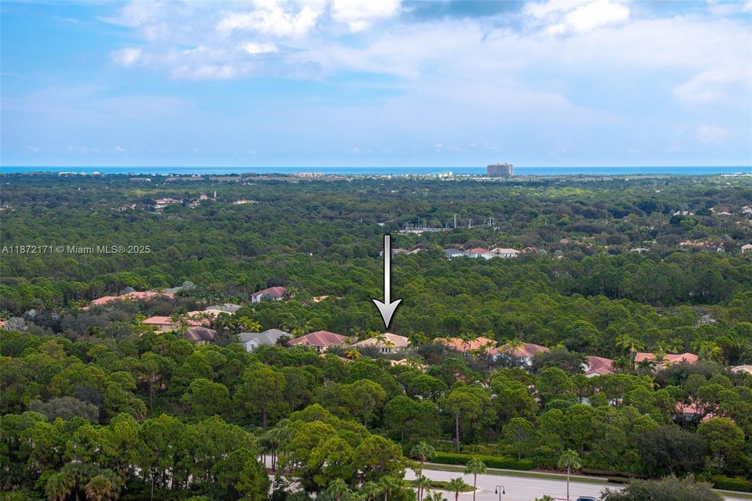 Recently Sold: $2,290,000 (5 beds, 4 baths, 4224 Square Feet)