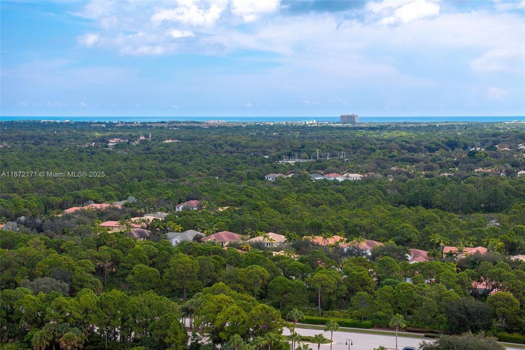 Recently Sold: $2,290,000 (5 beds, 4 baths, 4224 Square Feet)