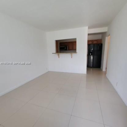 合同活跃: $1,400 (1 贝兹, 1 浴室, 440 平方英尺)