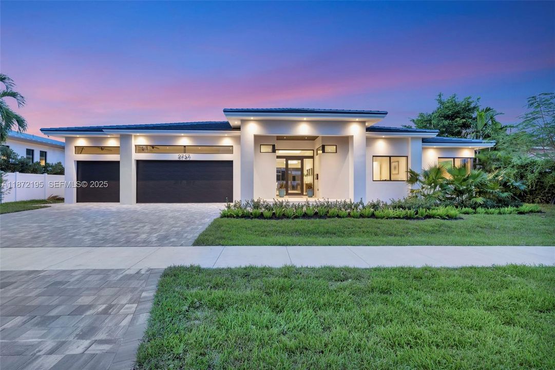 En Venta: $3,690,000 (4 camas, 4 baños, 3140 Pies cuadrados)