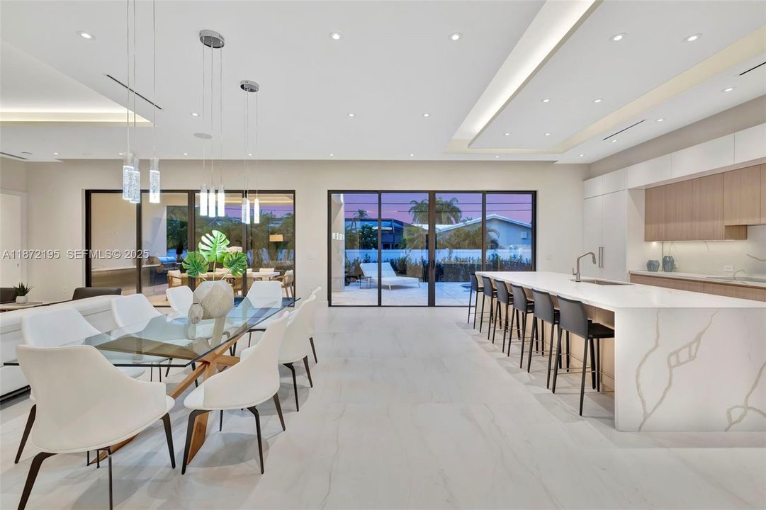 En Venta: $3,690,000 (4 camas, 4 baños, 3140 Pies cuadrados)