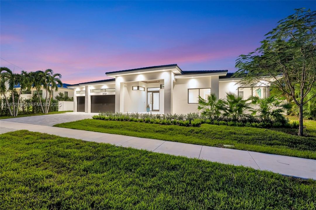 En Venta: $3,690,000 (4 camas, 4 baños, 3140 Pies cuadrados)