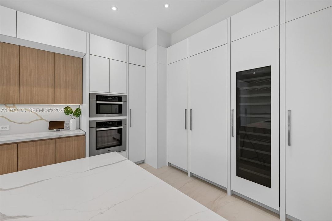 En Venta: $3,690,000 (4 camas, 4 baños, 3140 Pies cuadrados)