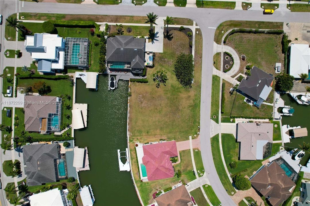 For Sale: $849,900 (0.22 acres)