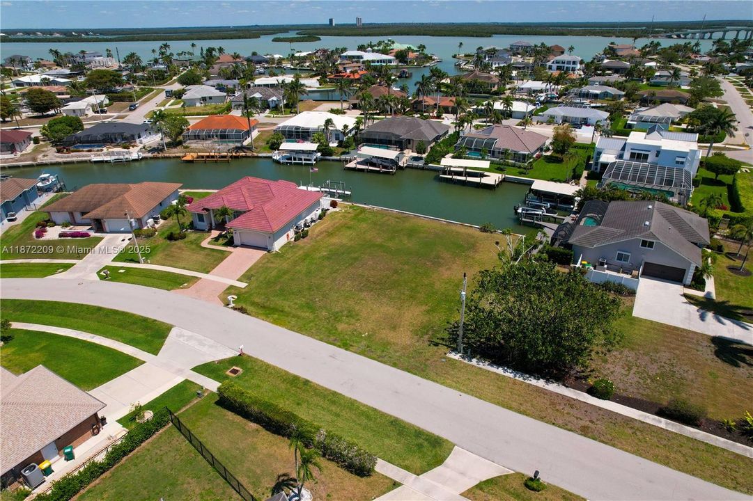 For Sale: $849,900 (0.22 acres)