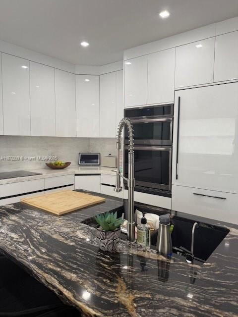 出租: $8,500 (5 贝兹, 3 浴室, 3196 平方英尺)