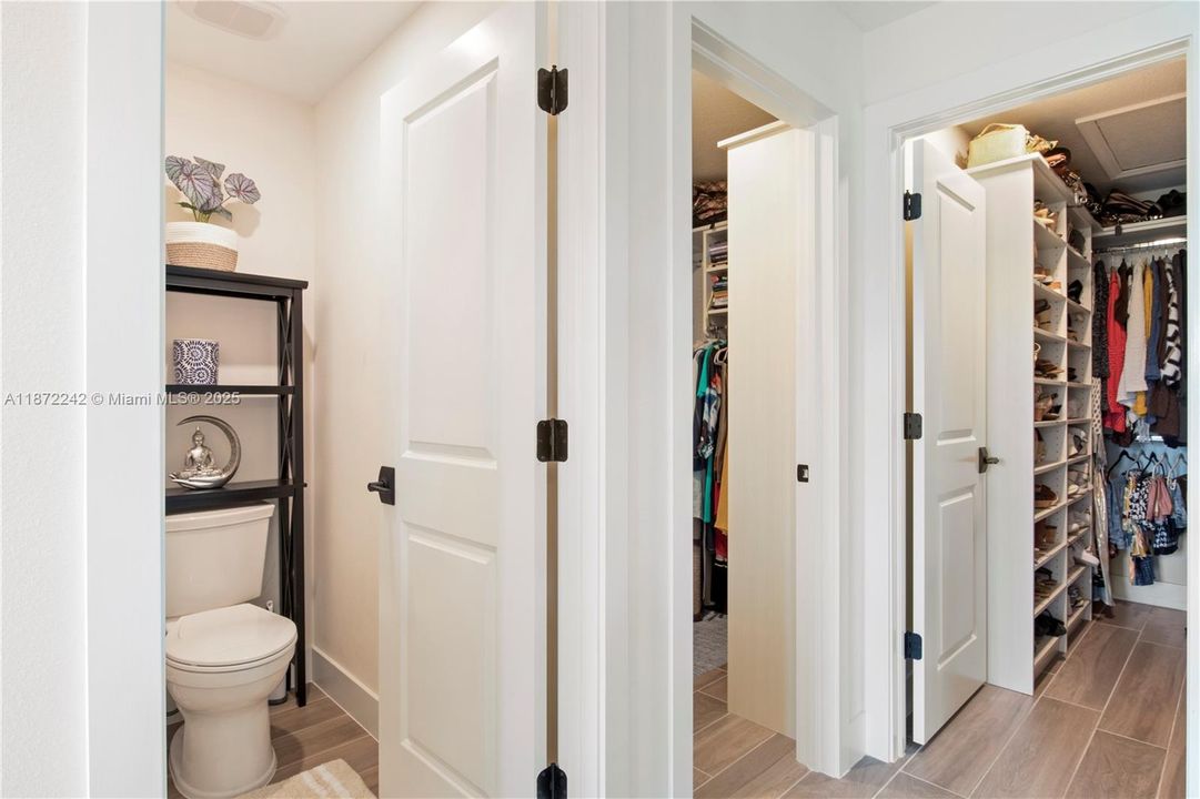 合同活跃: $850,000 (4 贝兹, 3 浴室, 0 平方英尺)