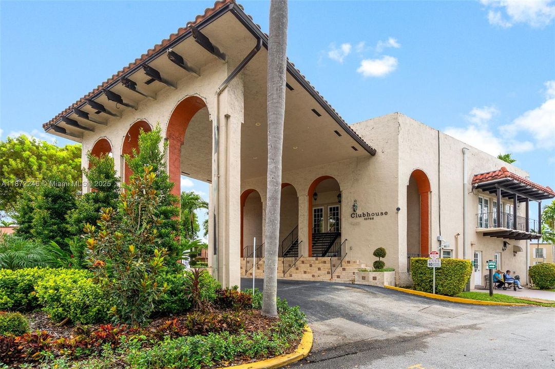 Activo con contrato: $260,000 (2 camas, 1 baños, 840 Pies cuadrados)