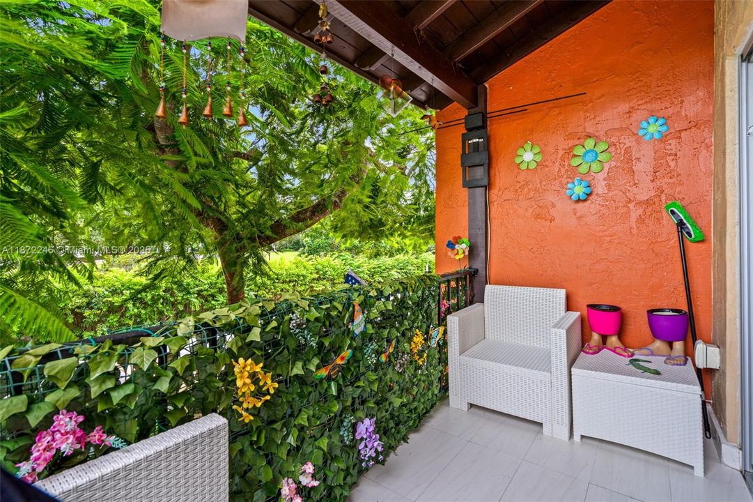 Activo con contrato: $260,000 (2 camas, 1 baños, 840 Pies cuadrados)